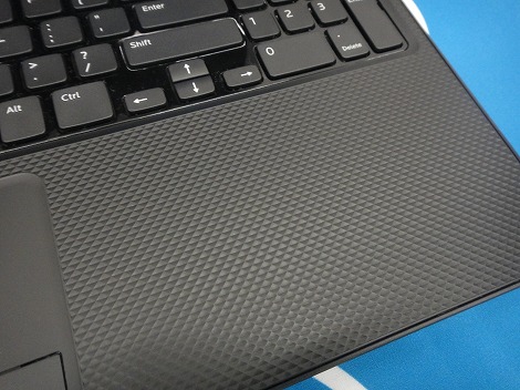 Inspiron 15�p�[�����X�g