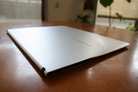 Adamo XPS�f�U�C��