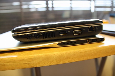 �~�j�m�[�g�Ɣ�r