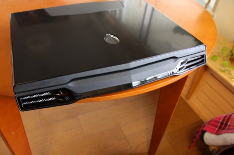 Alienware M15x�O�ʕ�