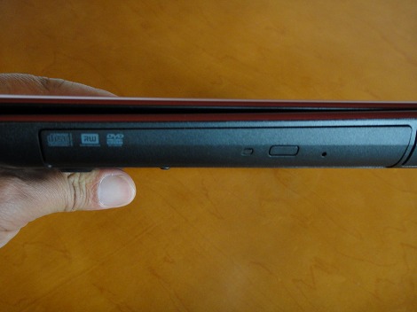 Inspiron 14z右側面部