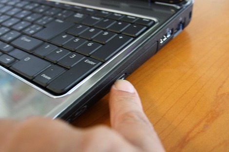 Inspiron 15R���w�h���C�u