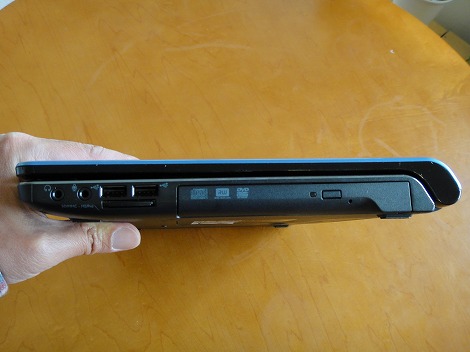 Inspiron 15�E���ʕ�