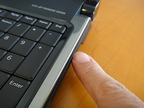 Inspiron 15���w�h���C�u