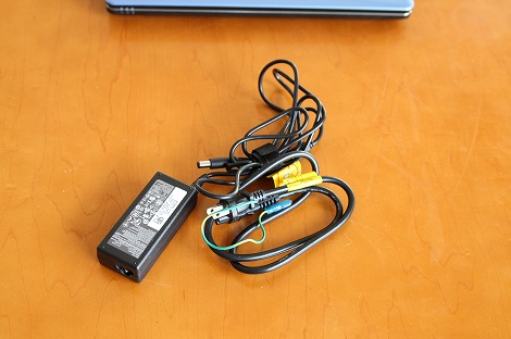 Inspiron 15AC�A�_�v�^