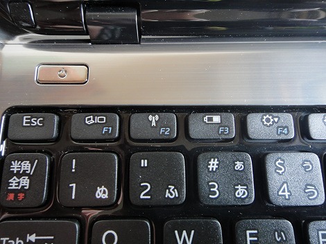 Inspiron M101z���r���[