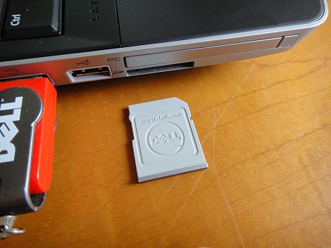 Latitude E5520���r���[