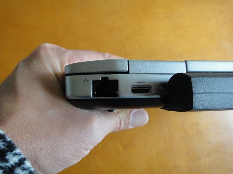 Latitude E6320�w�ʕ�