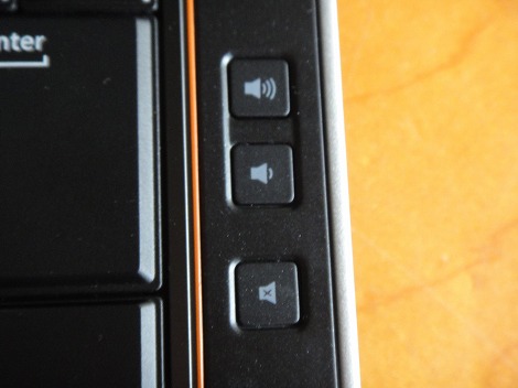 ���ʃR���g���[���{�^��