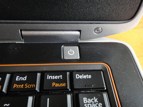 Latitude E6320���r���[