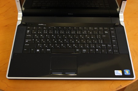 Studio XPS 16�L�[�{�[�h