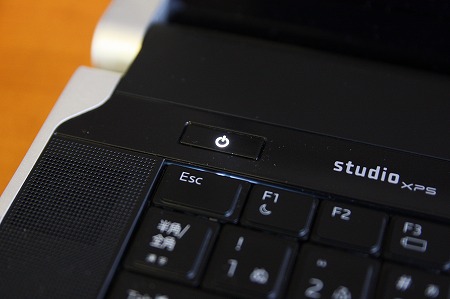 ���͑���