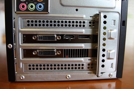 Studio XPS 7100�w�ʉ���