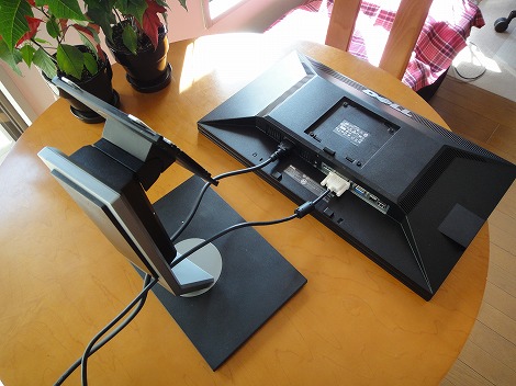 Dell U2211H�ڑ��[�q