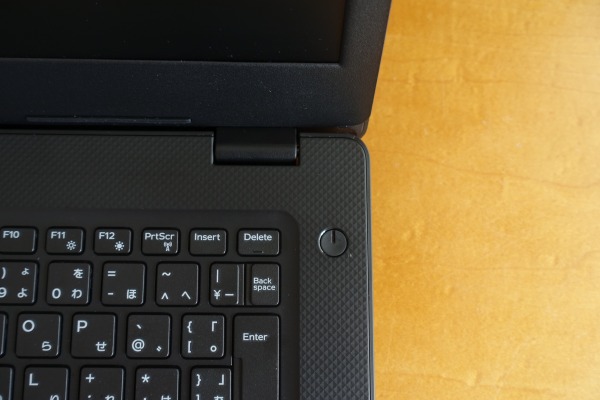 Vostro 14 3000�̓d���{�^��