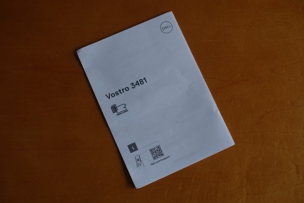 Vostro 14 3000�Q�ƃy�[�p�[