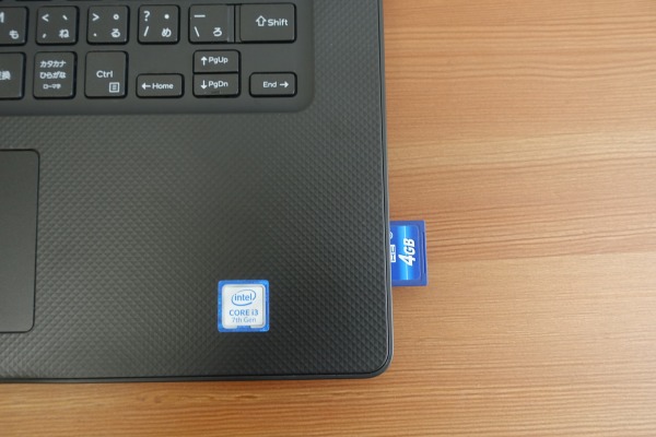 Vostro 14 3000��SD�J�[�h���[�_�[