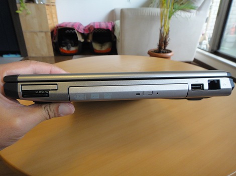 Vostro 3500�E���ʕ�