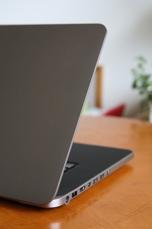 New XPS 15�f�U�C��