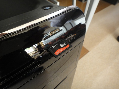 �J�[�h���[�_�[