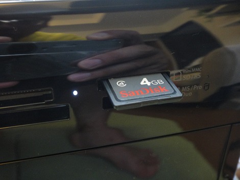 �J�[�h���[�_�[