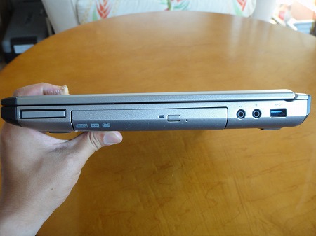 Vostro 3550�E���ʕ�