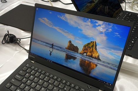 レノボThinkPad X1 Carbon(2017年モデル)レビュー/パソコン徹底比較