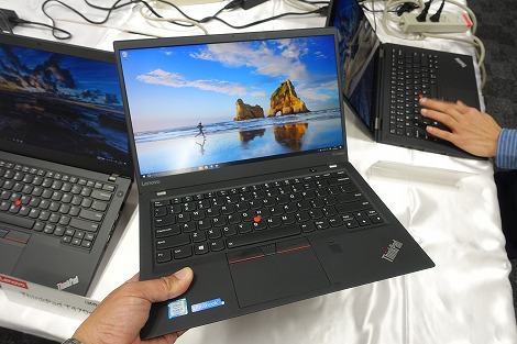 レノボThinkPad X1 Carbon(2017年モデル)レビュー/パソコン徹底比較