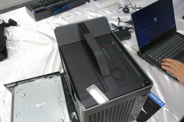 ���m�{ Legion