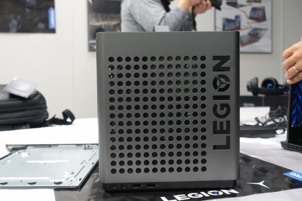 ���m�{ Legion