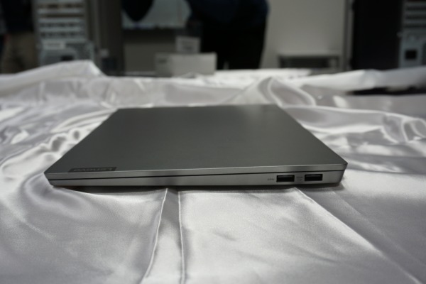 ���m�{ Legion