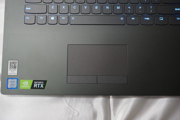 ���m�{ Legion Y740(17)�̃^�b�`�p�b�h