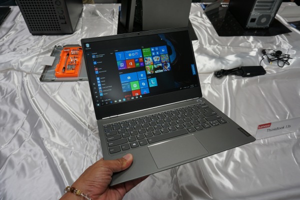 ���m�{ Legion