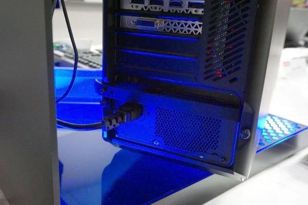 ���m�{ Legion