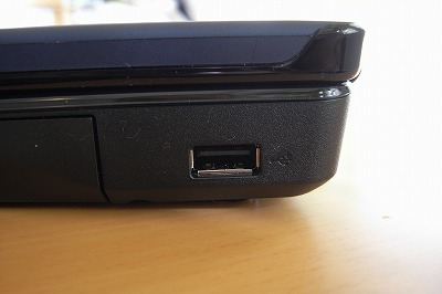 Inspiron 15 USB�|�[�g