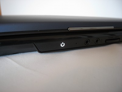 Inspiron 15�d�����C�g