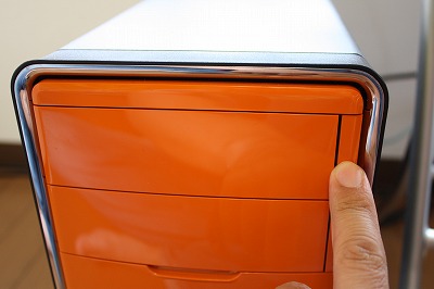 Inspiron 545���w�h���C�u���o���{�^��