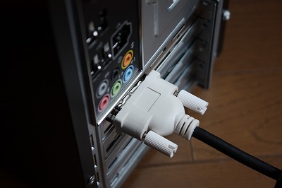 DVI�P�[�u��