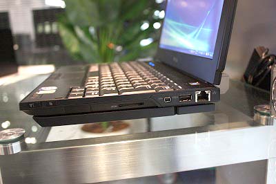 Latitude E4200�E����