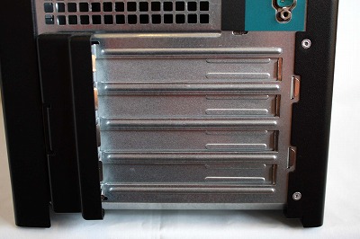 PowerEdge T105�J�[�h�X���b�g