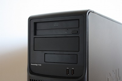 PowerEdge T105���r���[