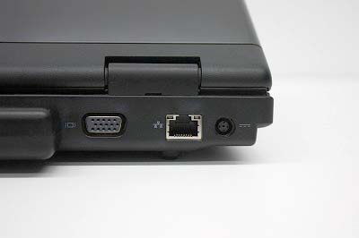 Vostro 1520 VGA �r�f�I�R�l�N�^�ƃl�b�g���[�N�R�l�N�^
